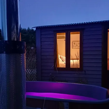 Luxury Retreat Near - Adults Only